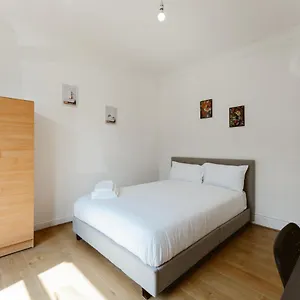 Guest house Plaistow Cosy Double - 8, London
